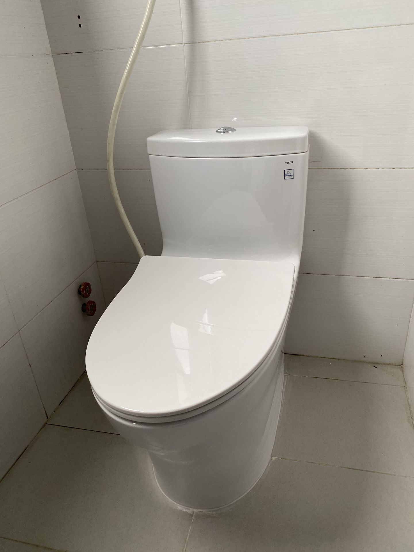 Đánh giá sản phẩm Bồn cầu 1 khối TOTO MS889DRT8 nắp đóng êm TC600VS