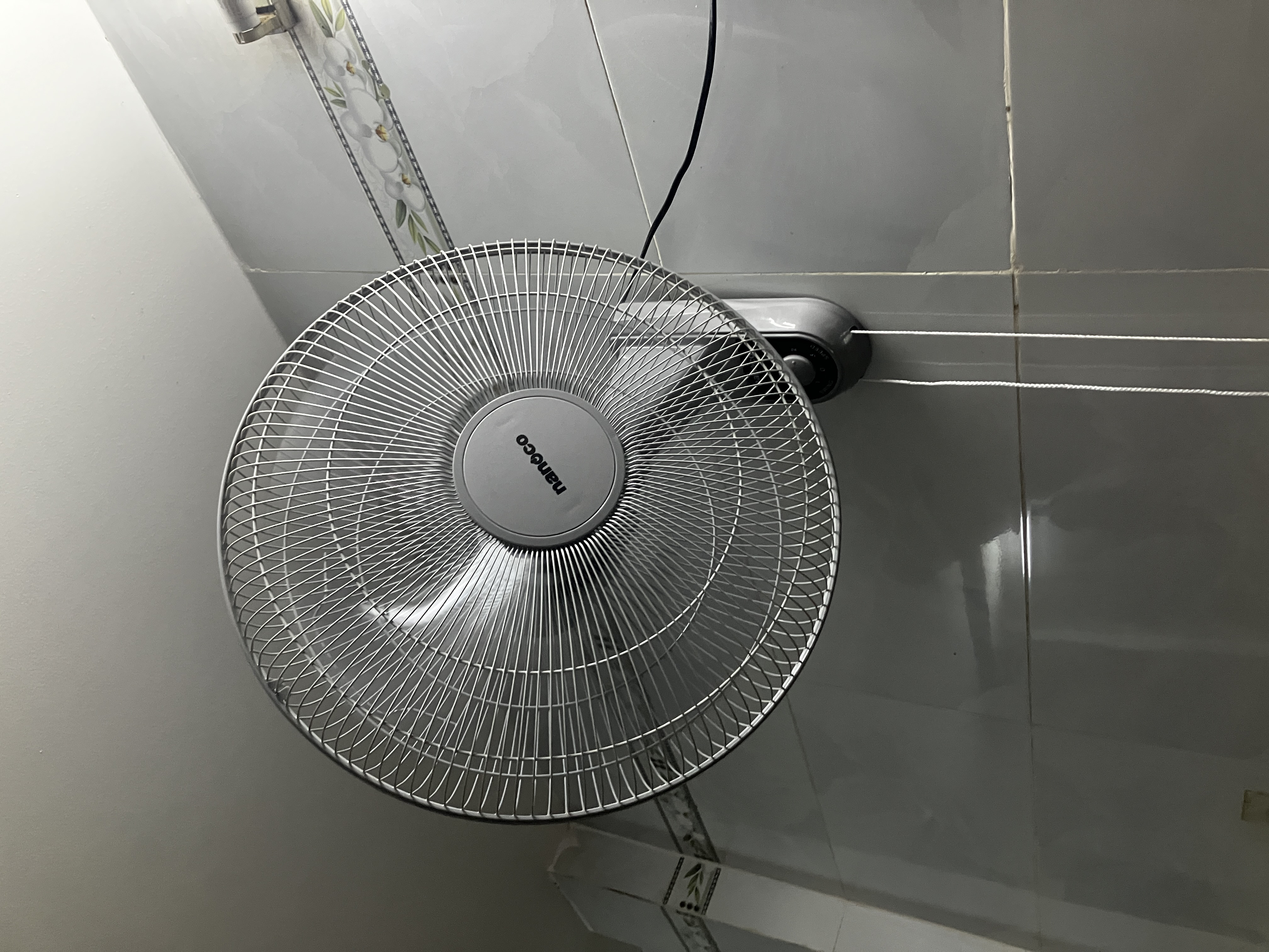 Đánh giá sản phẩm Quạt treo tường Nanoco NWF1611BL/G/BE