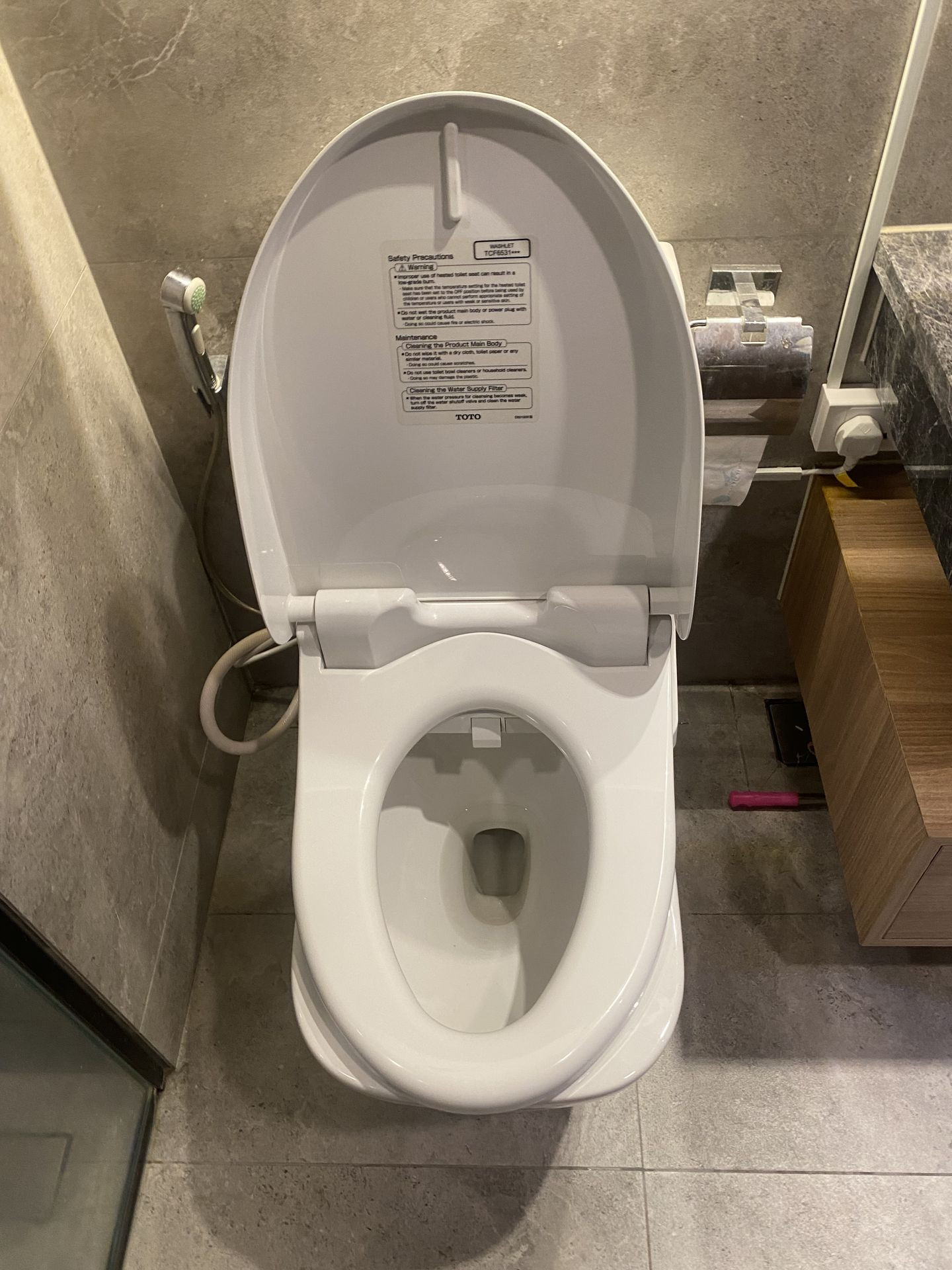 Đánh giá sản phẩm Nắp rửa điện tử Washlet TOTO TCF6531Z (W6)