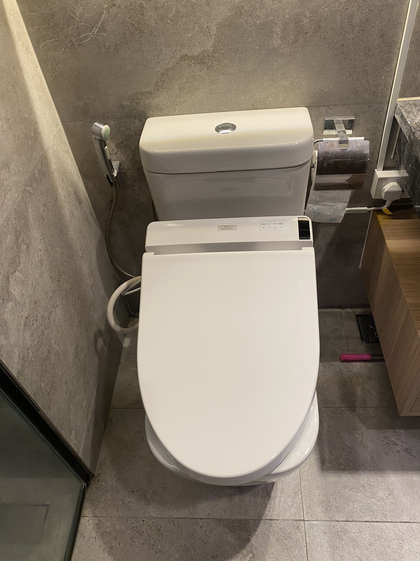 Đánh giá sản phẩm Nắp rửa điện tử Washlet TOTO TCF6531Z (W6)