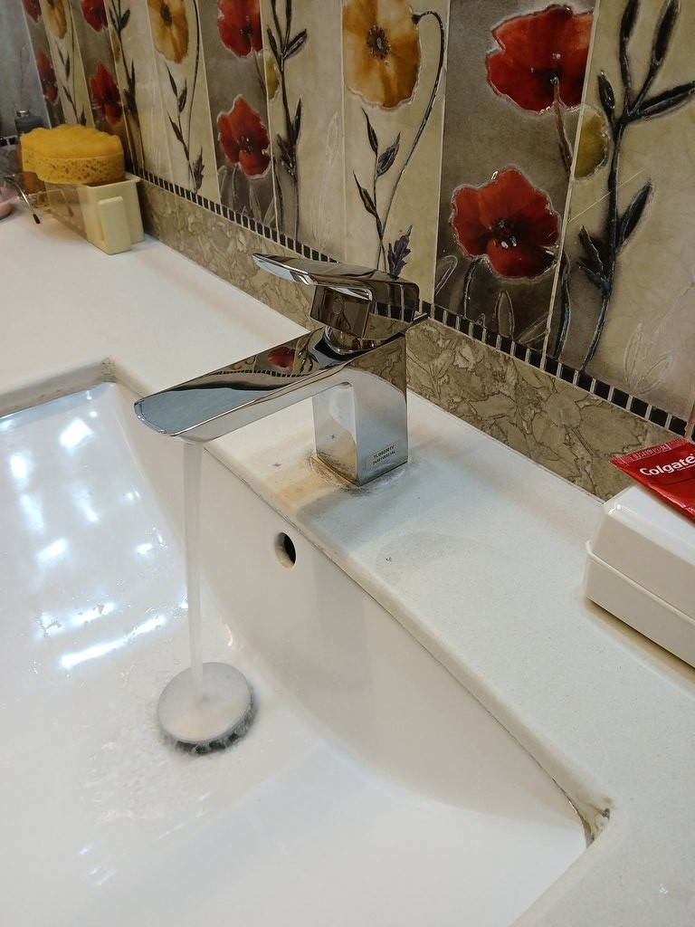 Đánh giá sản phẩm Vòi lavabo nóng lạnh GR TOTO TLG02301V