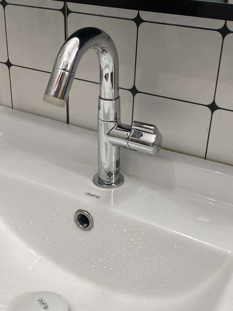 Đánh giá sản phẩm Vòi chậu lavabo COTTO CT1211(LED) lạnh Turbitect