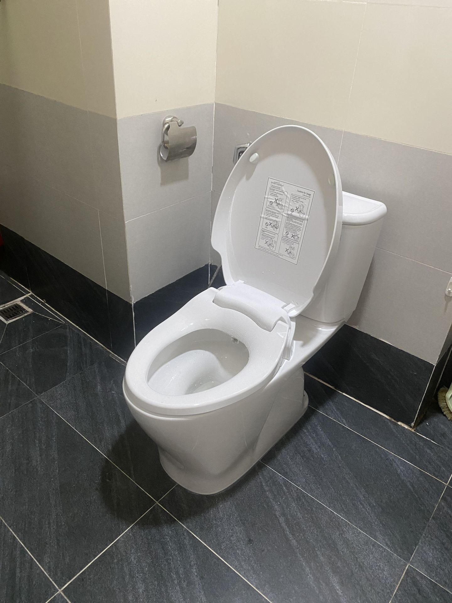 Đánh giá sản phẩm Bồn cầu 2 khối American Standard VF-2162S (VF2162S) nắp rửa cơ Slim