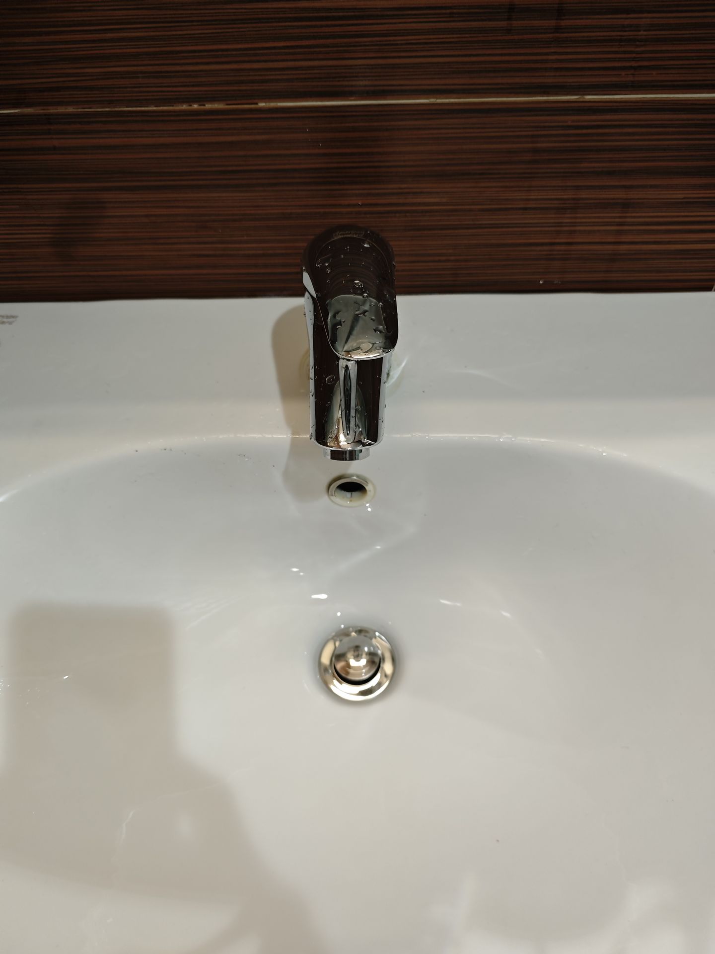Đánh giá sản phẩm Vòi lavabo nóng lạnh American Standard Saga WF-1501 (WF1501)