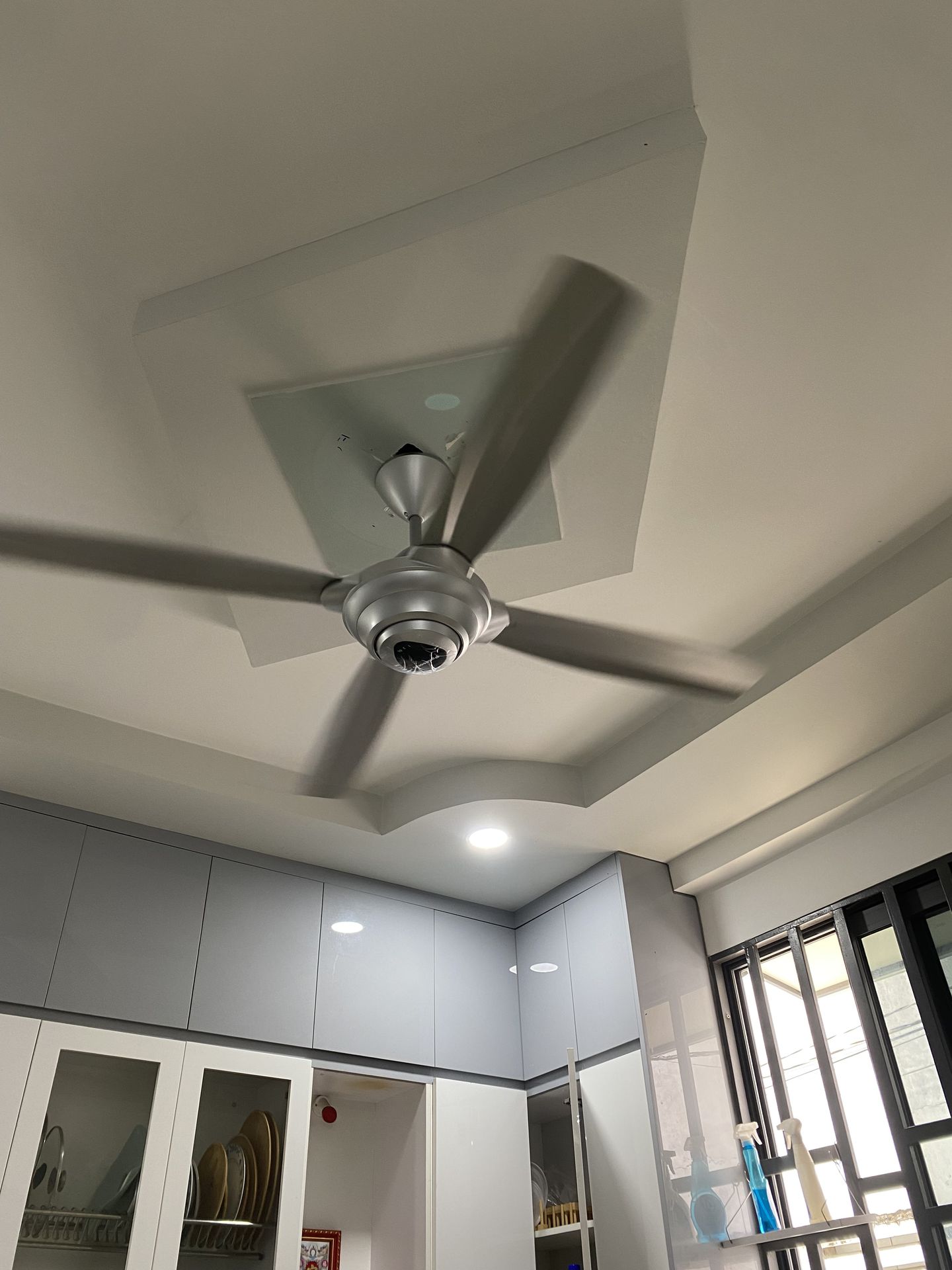 Đánh giá sản phẩm Quạt trần 4 cánh điều khiển từ xa Panasonic F-56MZG-GO