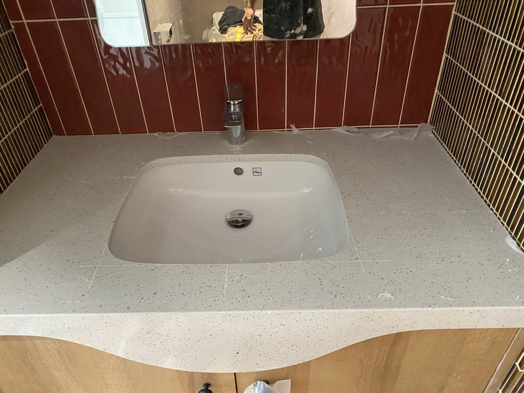 Đánh giá sản phẩm Vòi lavabo nóng lạnh GA TOTO TLG04301V