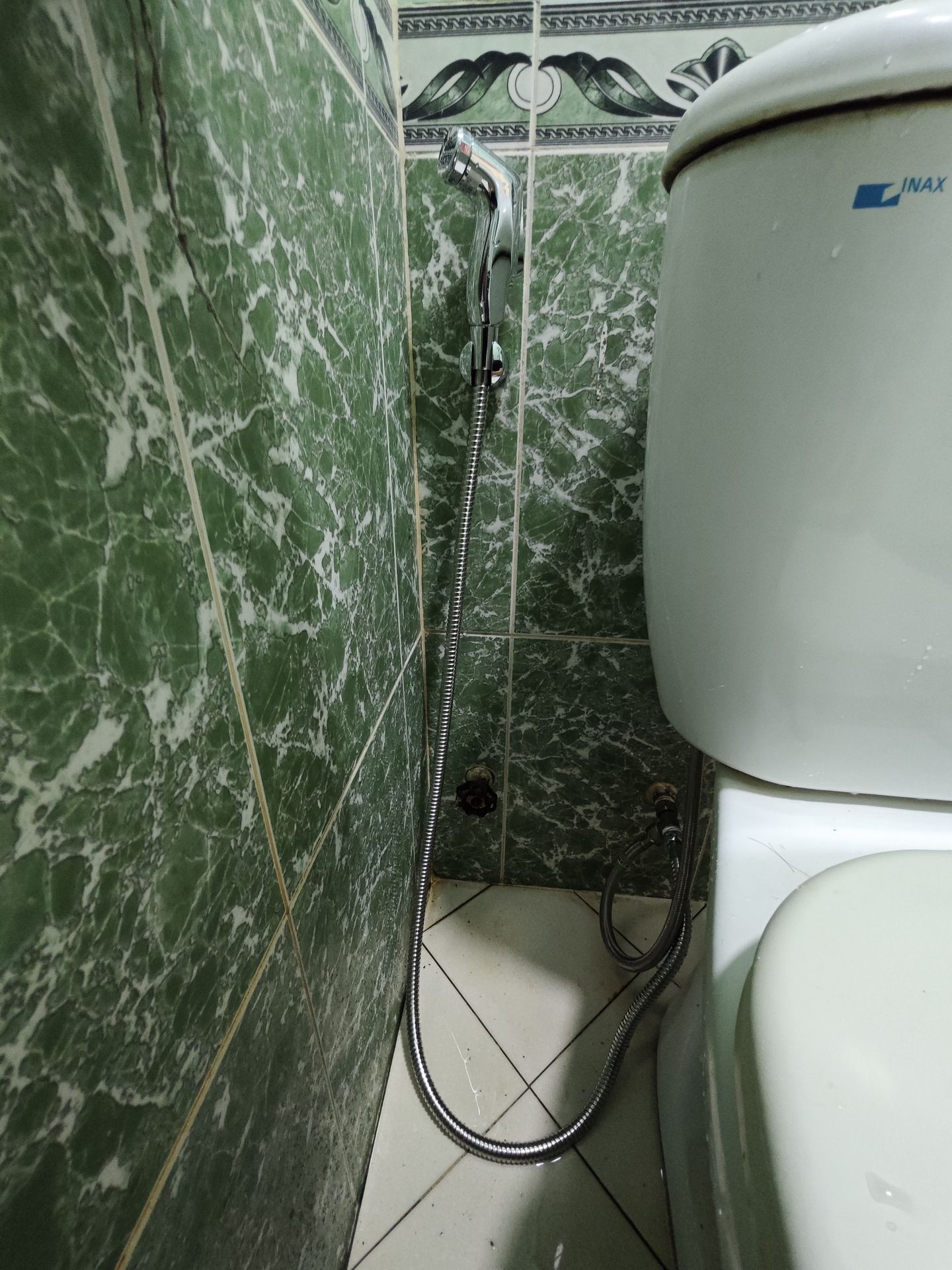 Đánh giá sản phẩm Vòi xịt vệ sinh INAX CFV-105MM (CFV105MM)