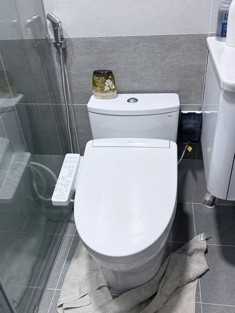 Đánh giá sản phẩm Bồn cầu TOTO MS885DW24 1 khối nắp điện tử Washlet S2 TCF33461GAA