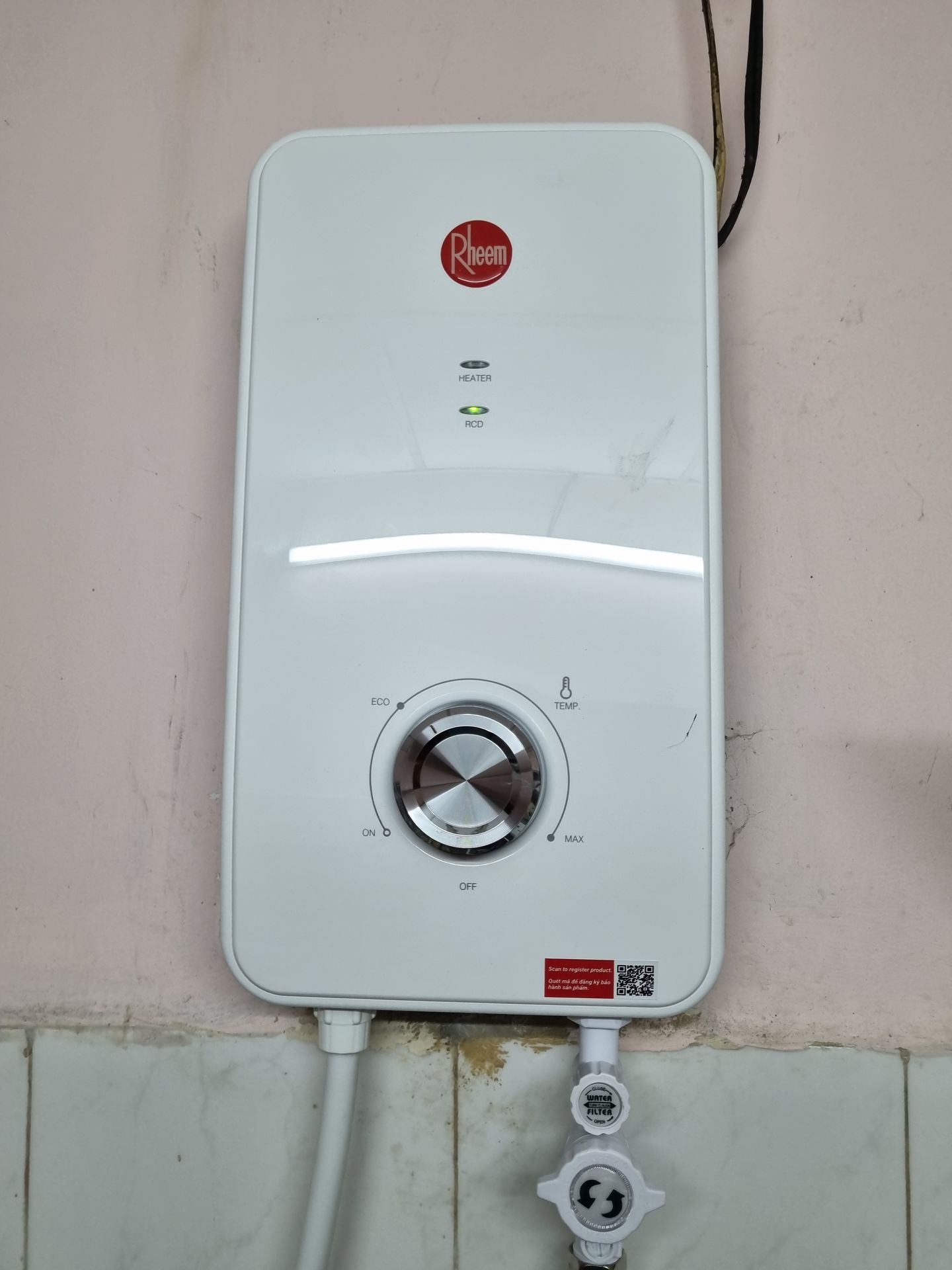 Đánh giá sản phẩm Máy nước nóng trực tiếp Rheem Performance Plus