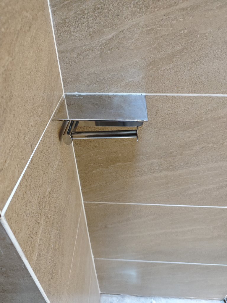 Đánh giá sản phẩm Hộp giấy vệ sinh Caesar ST804V