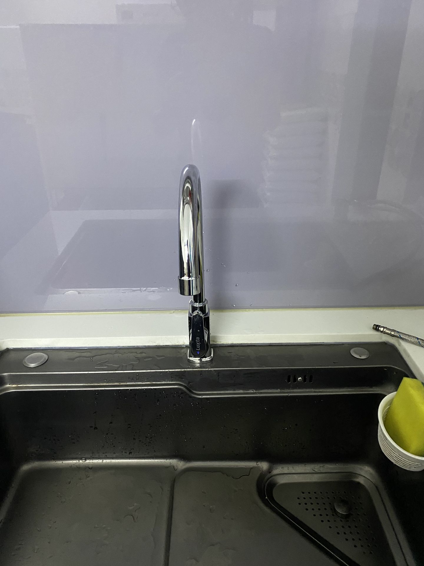 Đánh giá sản phẩm Vòi bếp lạnh Luxta L3114T3