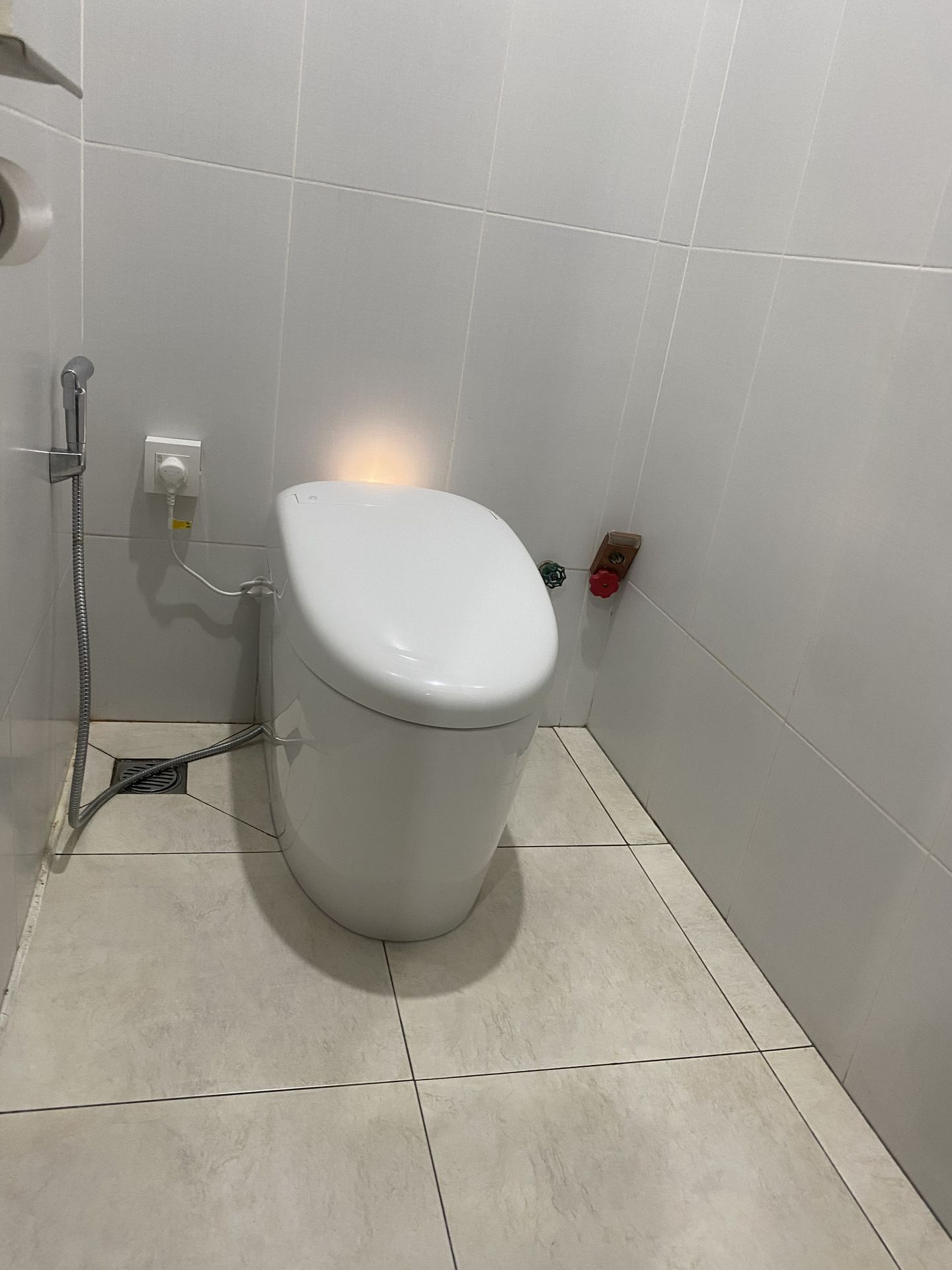 Đánh giá sản phẩm Bồn cầu thông minh Neorest RS TOTO CS921VT TCF83410GAA T53P100VR