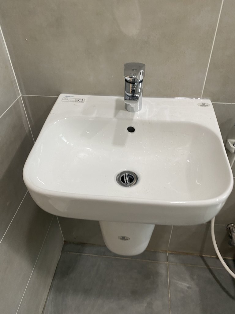 Đánh giá sản phẩm Vòi chậu lavabo nóng lạnh Viglacera VG168