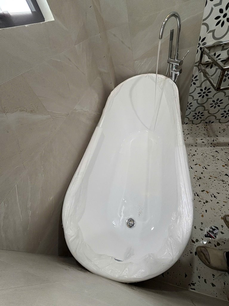 Đánh giá sản phẩm Bồn tắm đặt sàn 1.7m MOWOEN MW8225-170