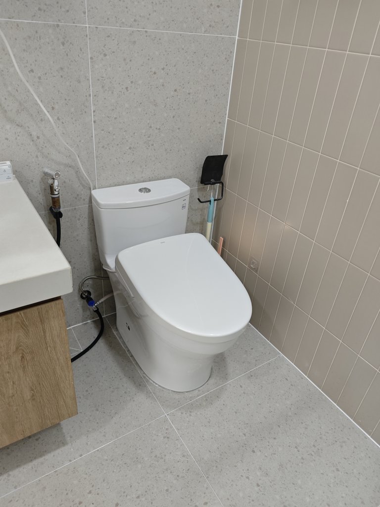 Đánh giá sản phẩm Bồn cầu TOTO MS885CDW23 1 khối nắp điện tử Washlet S7 TCF47360GAA giấu dây