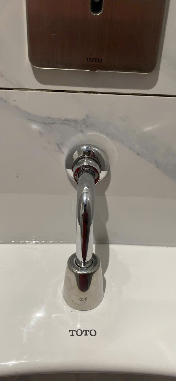 Đánh giá sản phẩm Van xả tiểu TOTO TTUE602AN cảm ứng dùng điện