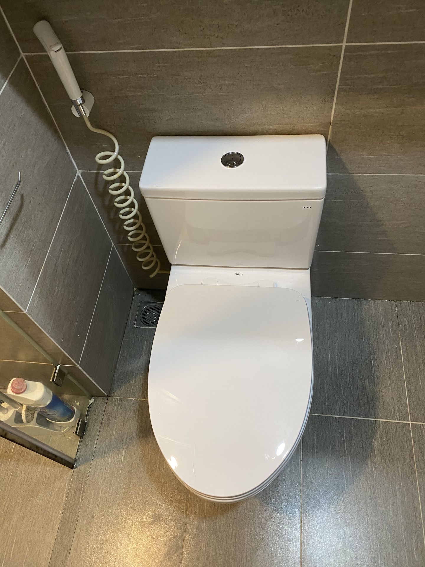 Đánh giá sản phẩm Bồn cầu 2 khối TOTO CS302DT10 nắp đóng êm TC395VS