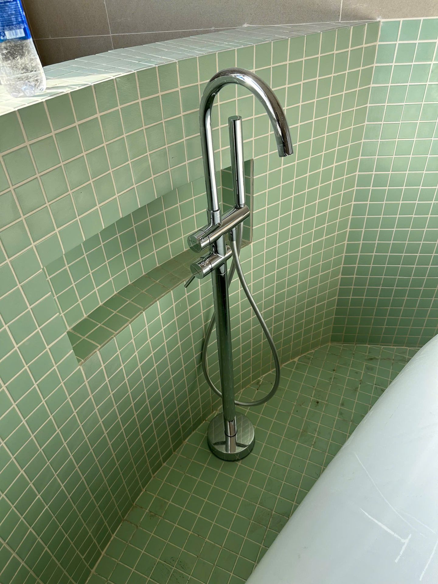 Đánh giá sản phẩm Bộ vòi sen xả bồn đặt sàn Alin Series MOWOEN ALIN-FB0001