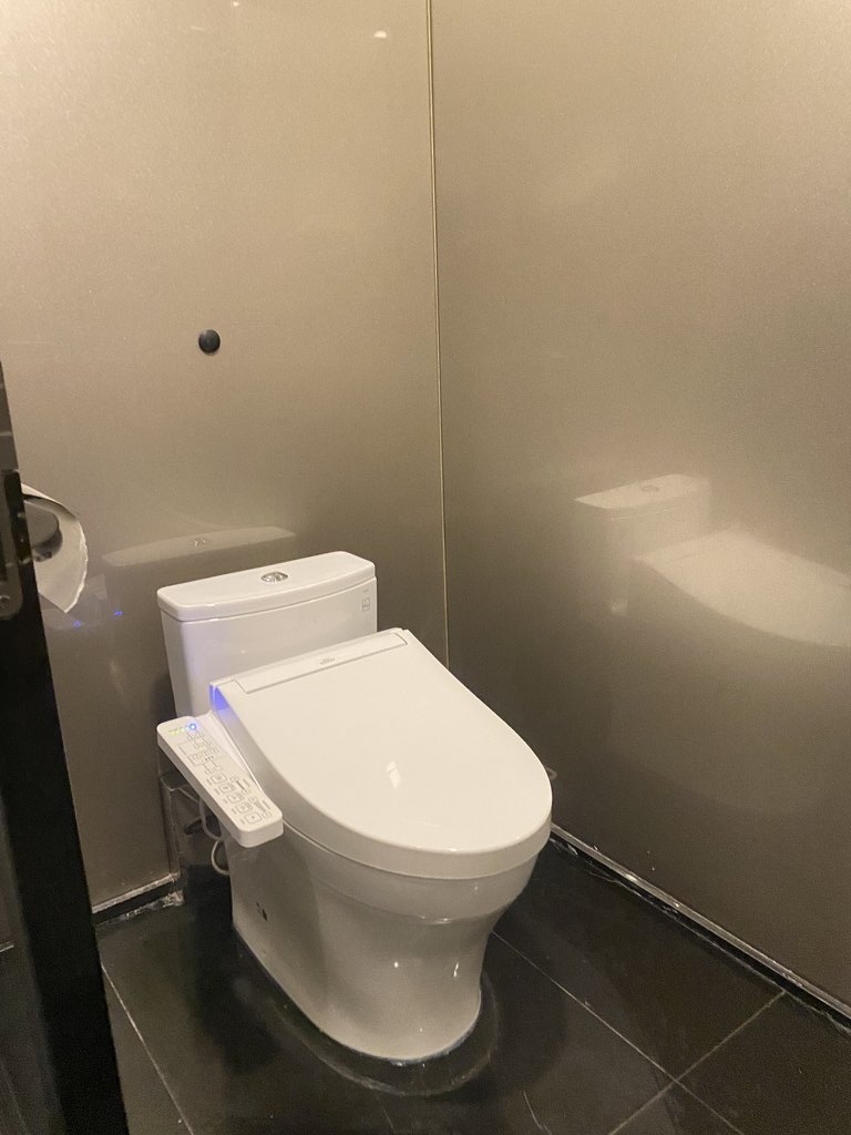 Đánh giá sản phẩm Bồn cầu TOTO MS885DW16 1 khối nắp điện tử Washlet C2 TCF23410AAA