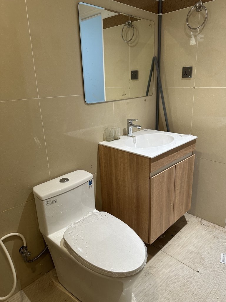 Đánh giá sản phẩm Gương trơn GLS BS00R61 chữ nhật ngang 80x60cm vát cạnh