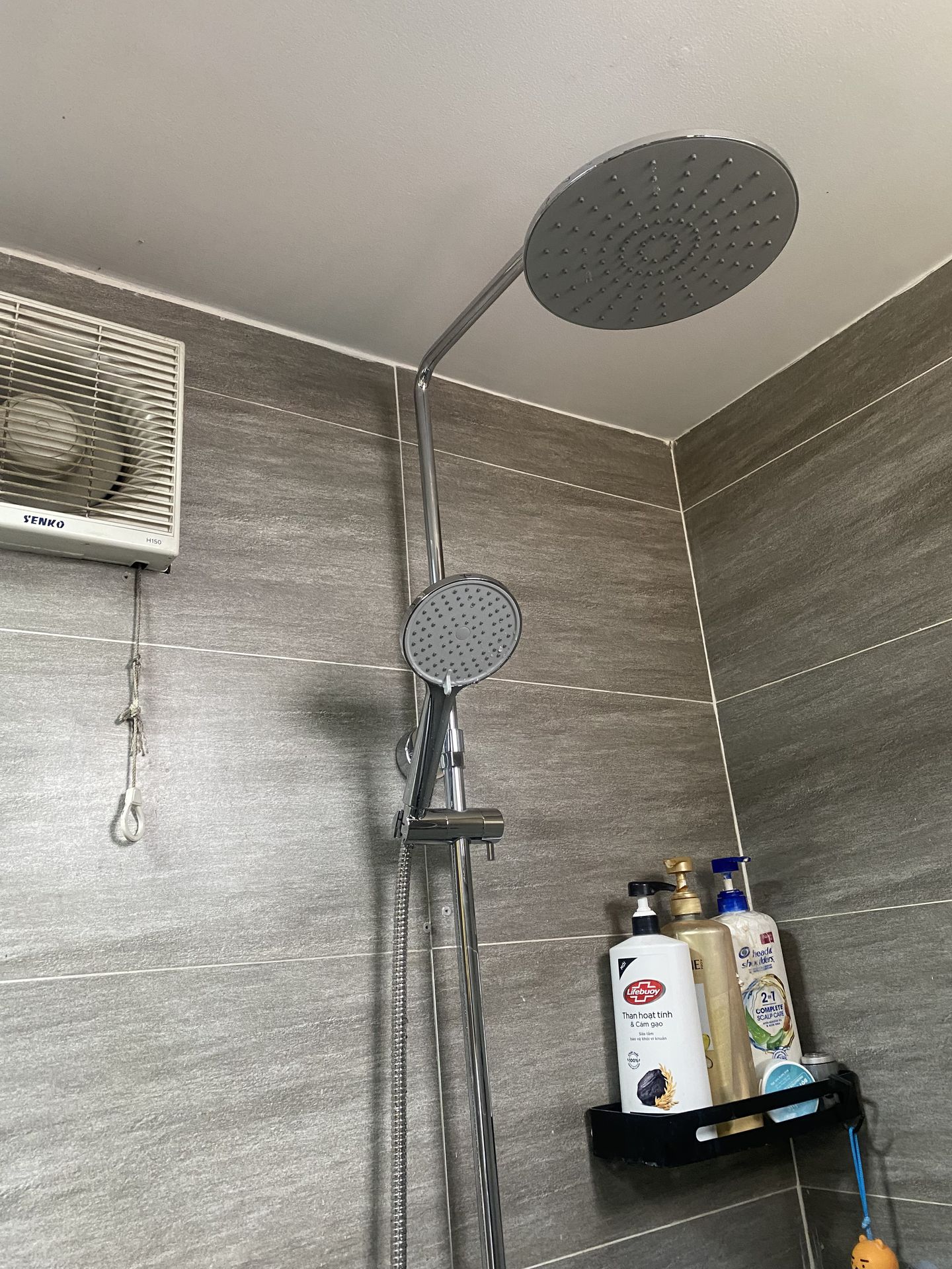 Đánh giá sản phẩm Bộ sen tắm cây nóng lạnh Caesar S338C