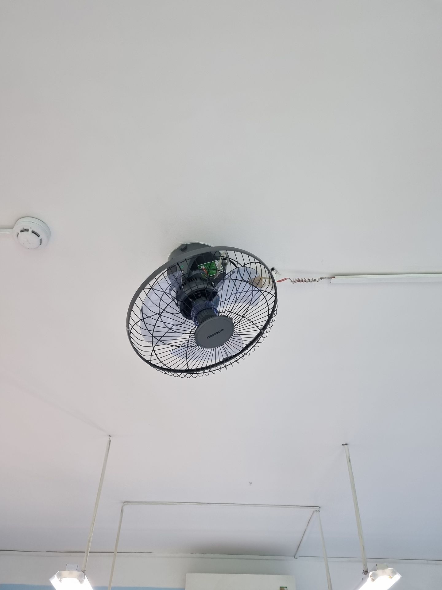 Đánh giá sản phẩm Quạt đảo trần có remote Nanoco NOF1651RC-GR / NOF1651RC-BE