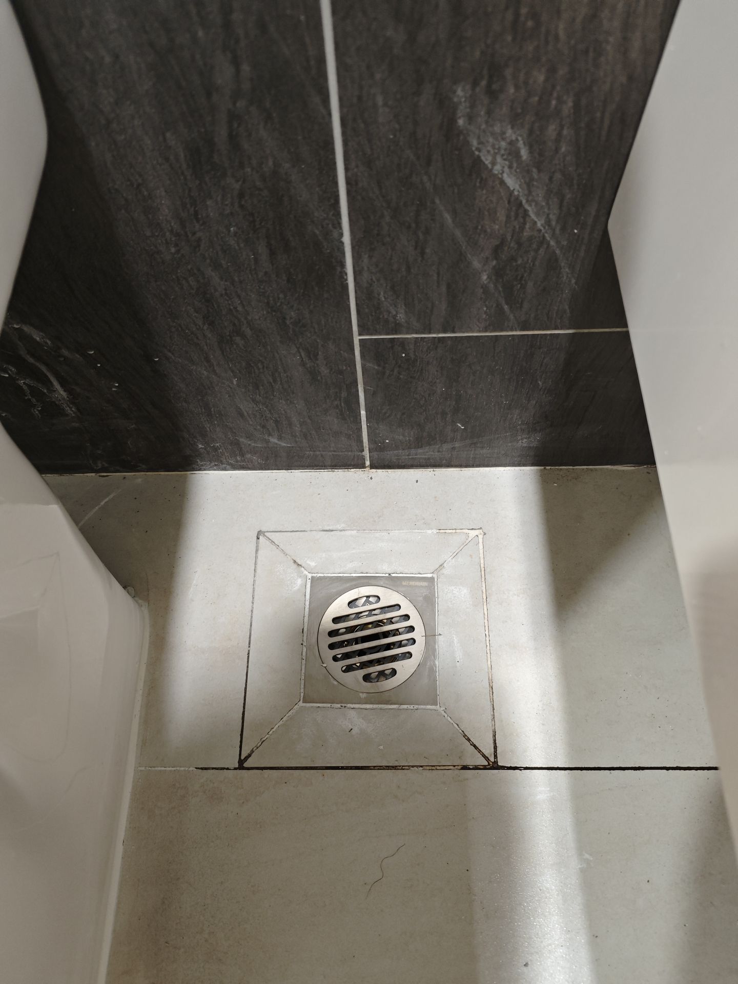 Đánh giá sản phẩm Phễu thoát sàn vuông 10x10cm MERDRAIN MD-S5003