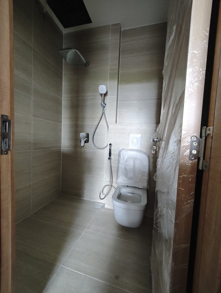 Đánh giá sản phẩm Két nước âm tường có khung 3 trong 1 GROHE 38722001