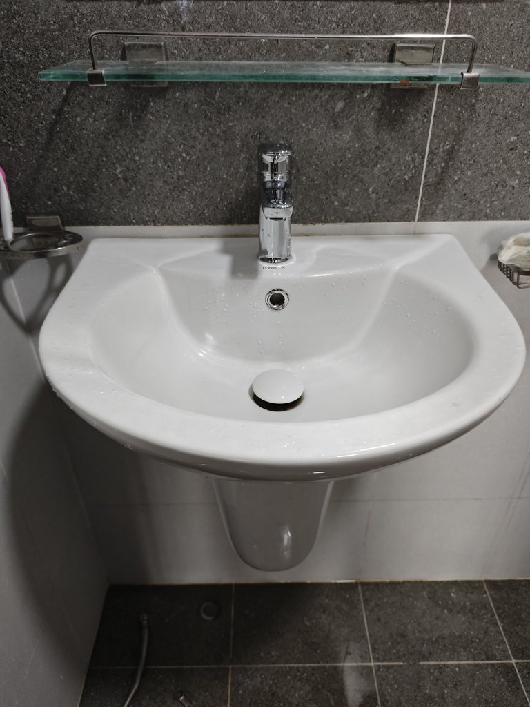 Đánh giá sản phẩm Vòi chậu lavabo lạnh INAX LFV-22S (LFV22S)