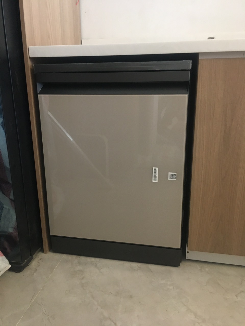 Đánh giá sản phẩm Máy rửa chén Samsung Bespoke hệ thống rửa xoáy kép Water Jet Clean DW60CB750FAPSV