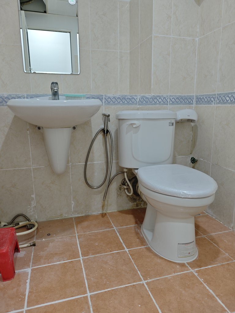 Đánh giá sản phẩm Bồn cầu 2 khối Caesar CPT1332 nắp thường