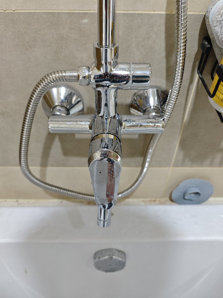 Đánh giá sản phẩm Sen cây tắm nóng lạnh American Standard Neo Modern WF-9088 (WF9088)