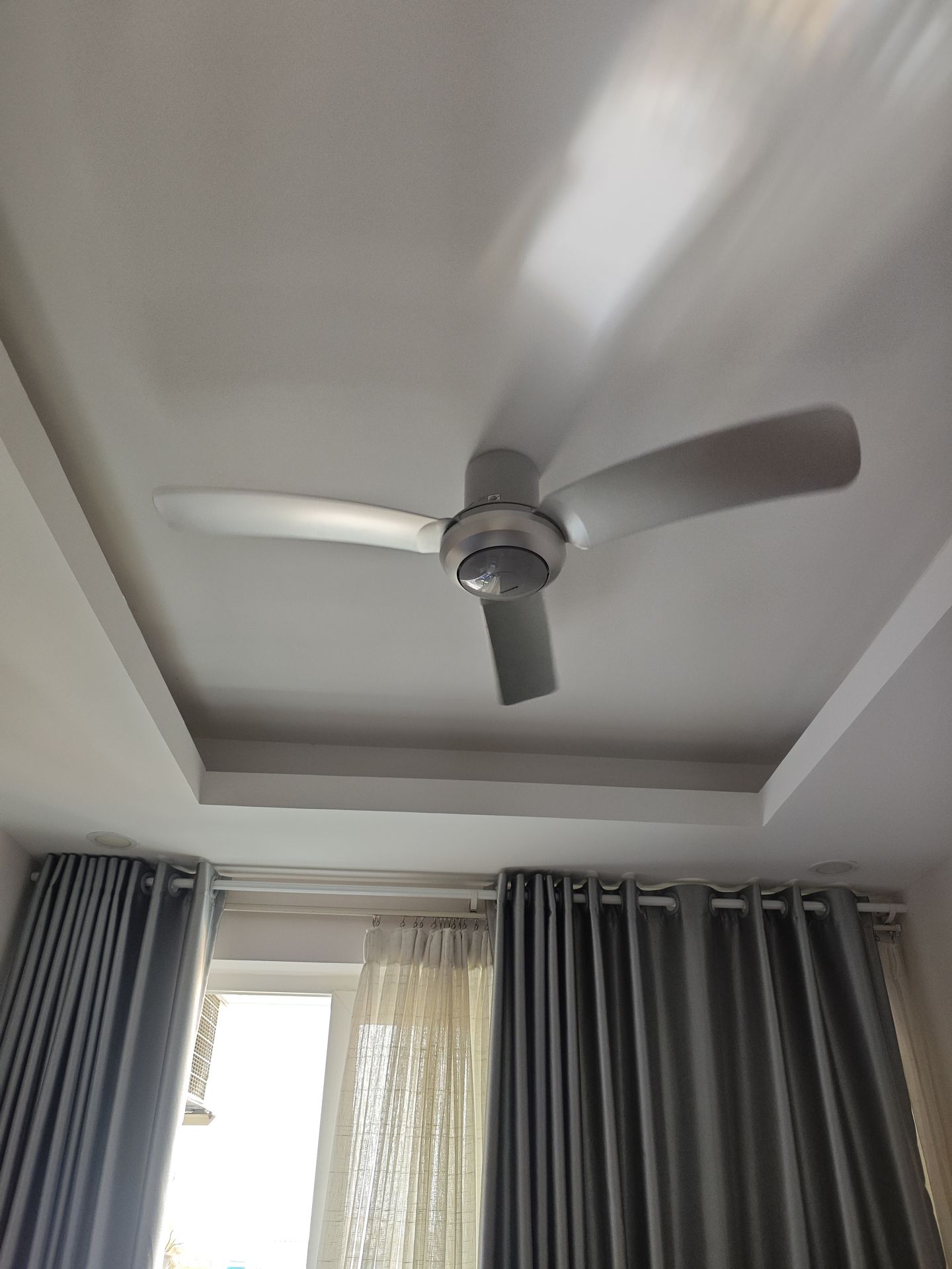 Đánh giá sản phẩm Quạt trần 3 cánh có điều khiển từ xa Panasonic F-48CZL