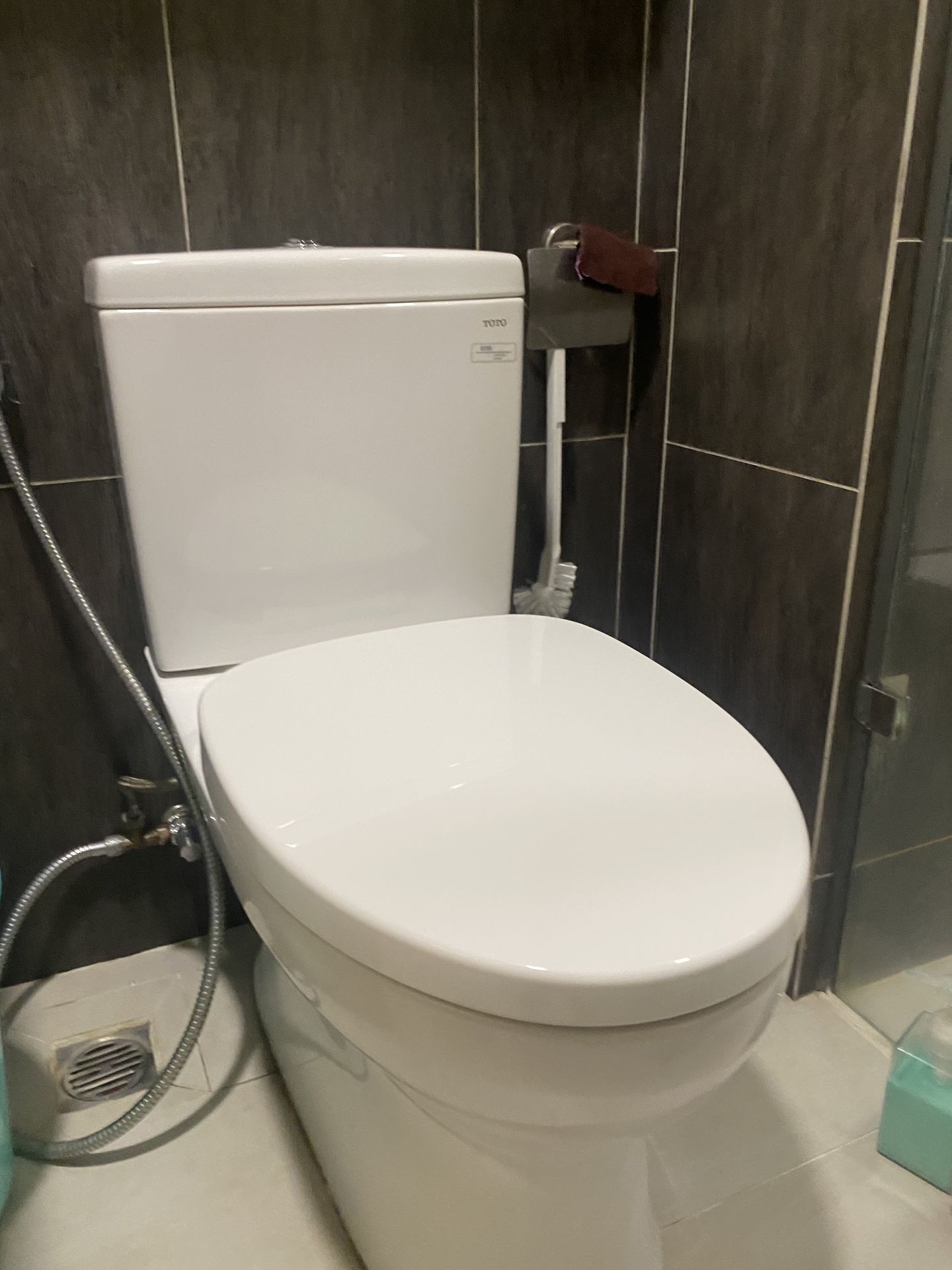 Đánh giá sản phẩm Nắp bồn cầu đóng êm TOTO TC385VS (T3)