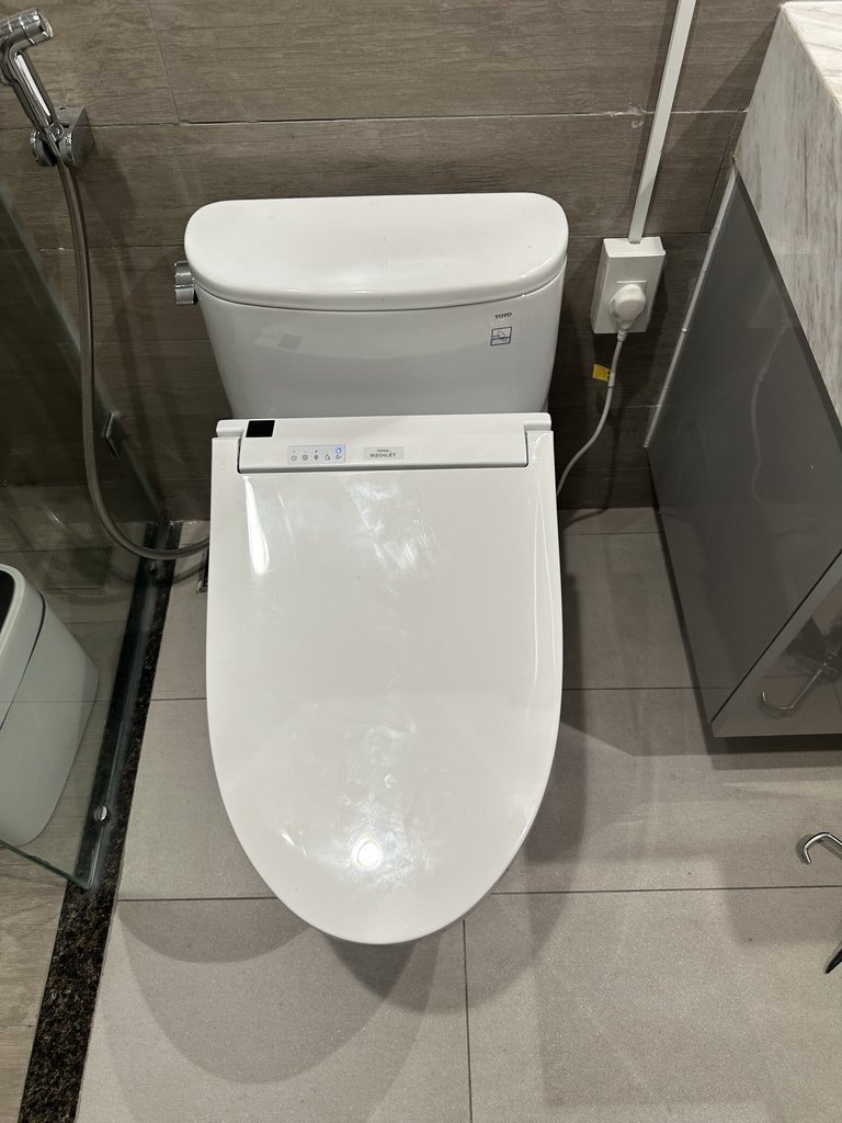 Đánh giá sản phẩm Bồn cầu TOTO MS887RW14 1 khối nắp điện tử Washlet C5 TCF24410AAA