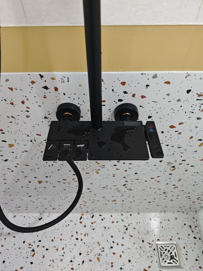 Đánh giá sản phẩm Bộ sen tắm cây nóng lạnh Caesar S688CB