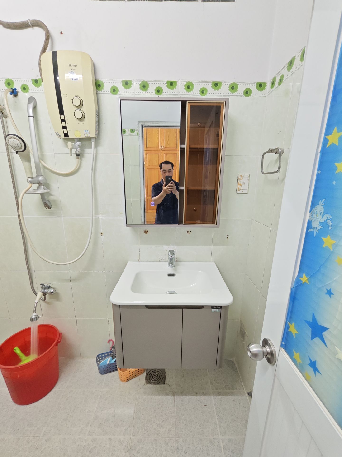 Đánh giá sản phẩm Vòi lavabo lạnh TOTO TVLC101NSR