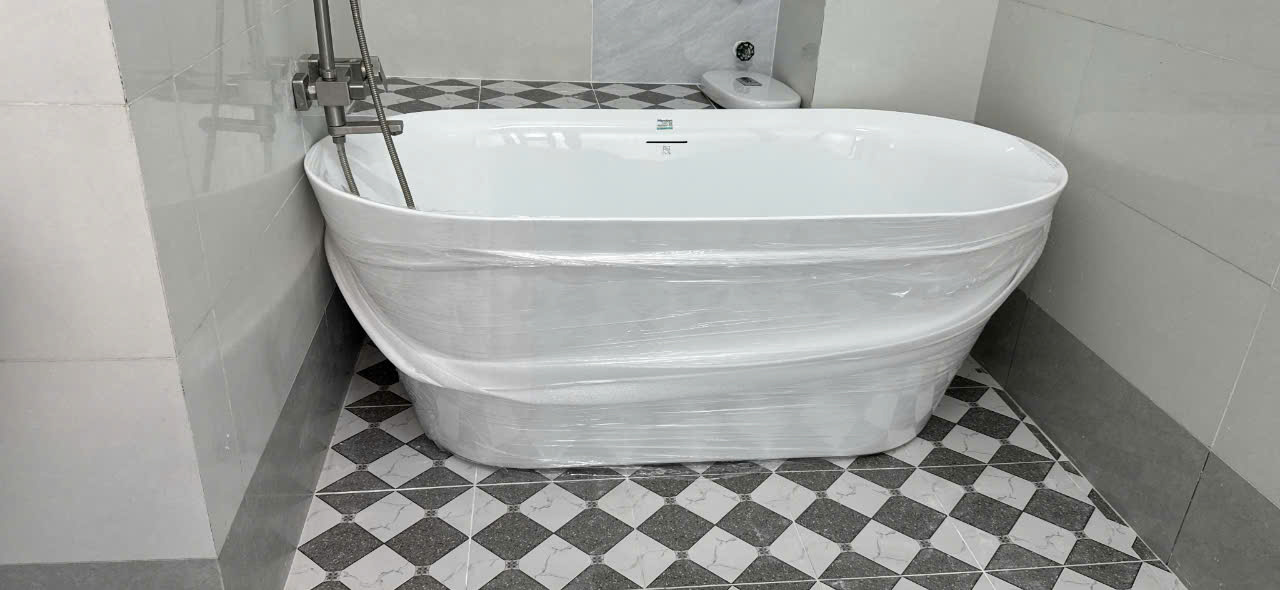 Đánh giá sản phẩm Bồn tắm đặt sàn 1.5m MOWOEN MW8201P-150