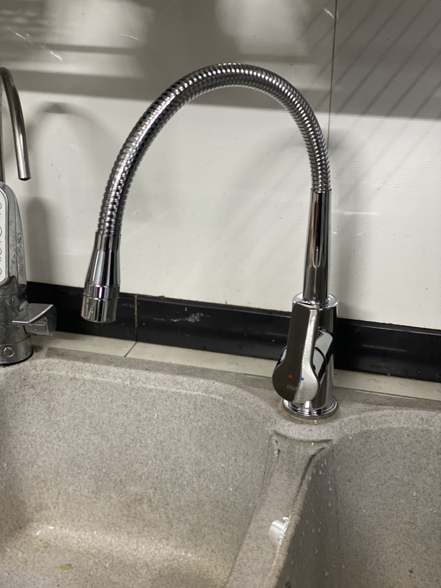 Đánh giá sản phẩm Vòi bếp nóng lạnh INAX SFV-303S (SFV303S)