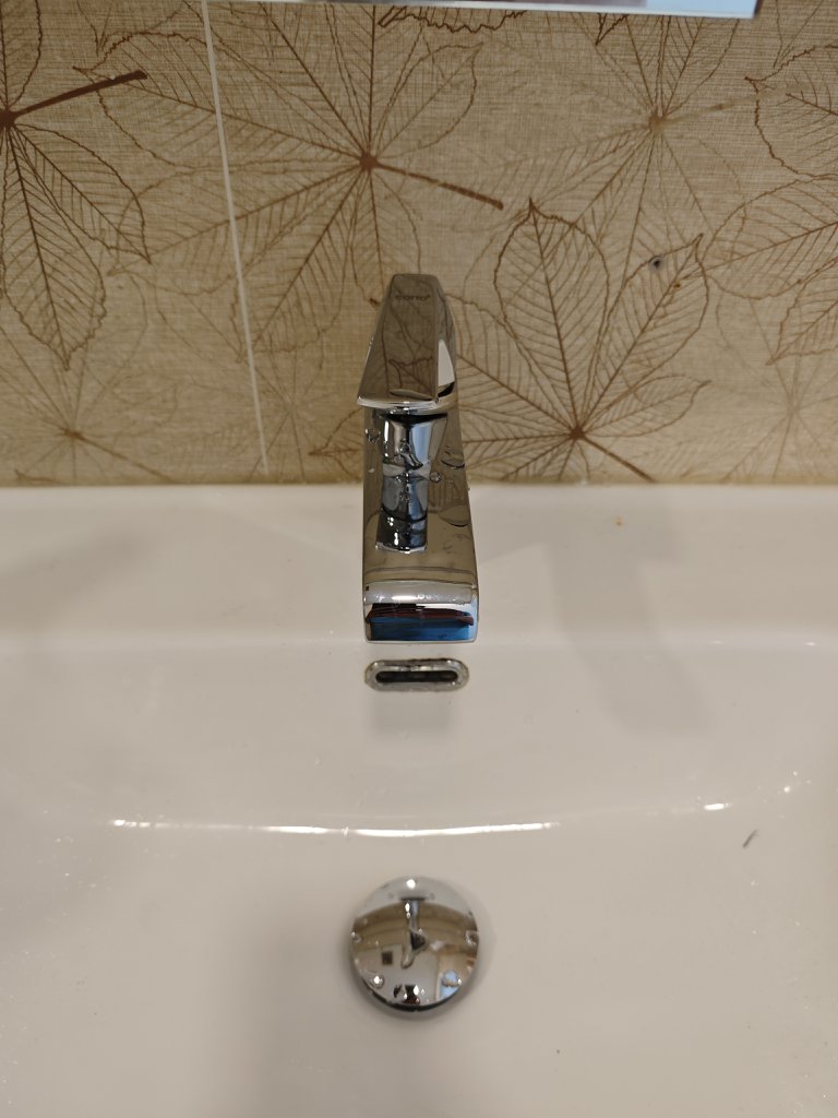 Đánh giá sản phẩm Vòi chậu lavabo COTTO CT1180A lạnh Cubic