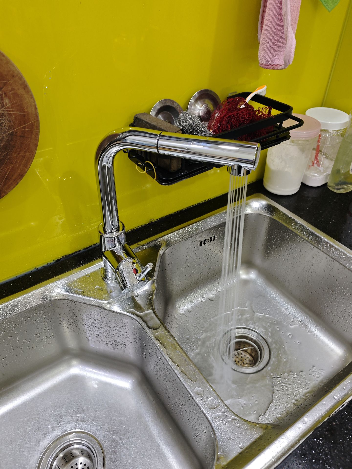 Đánh giá sản phẩm Vòi bếp dây rút nóng lạnh Caesar K915C