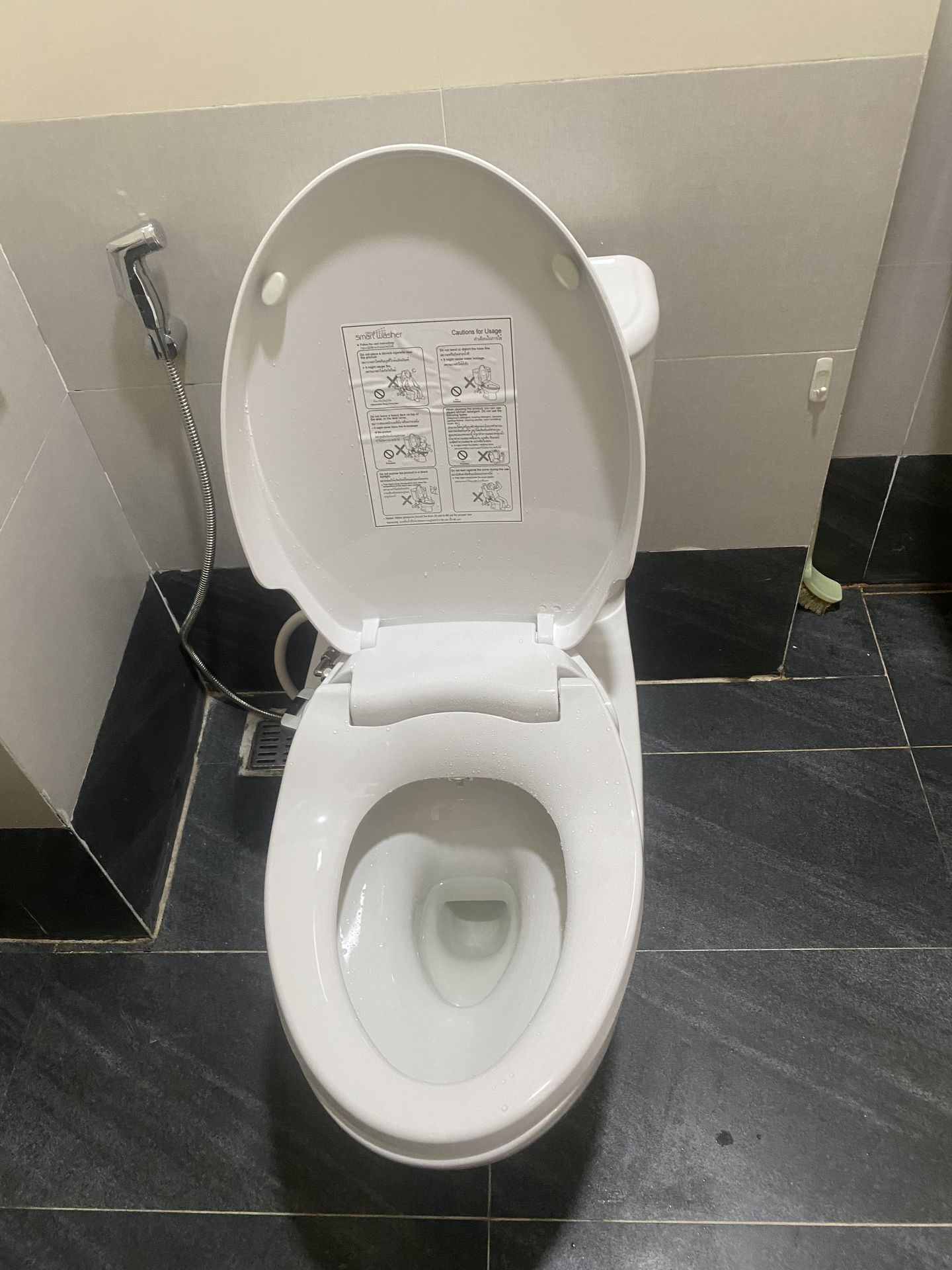 Đánh giá sản phẩm Bồn cầu 2 khối American Standard VF-2162S (VF2162S) nắp rửa cơ Slim