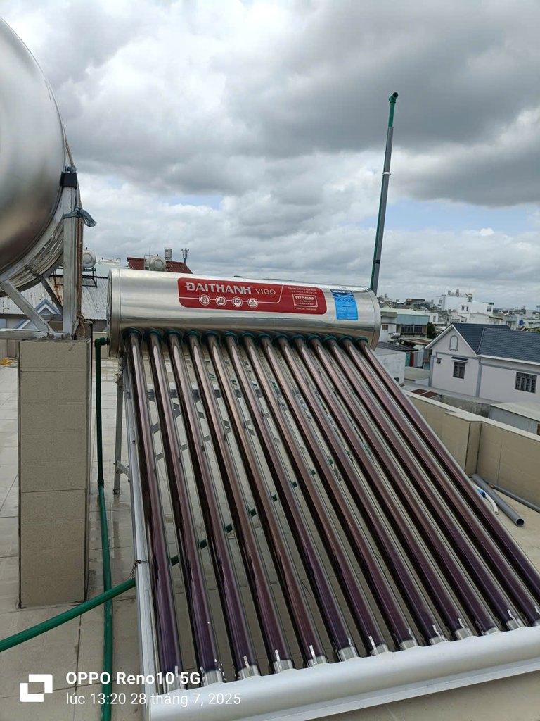 Đánh giá sản phẩm Máy nước nóng năng lượng mặt trời Đại Thành Vigo Inox 316 ống 70