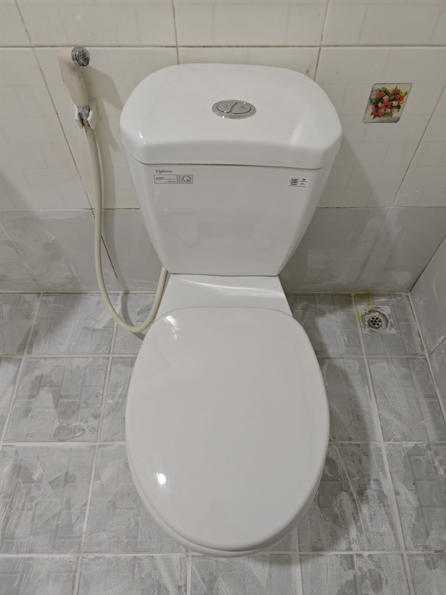 Đánh giá sản phẩm Bồn cầu 2 khối Viglacera VI88 nắp thường / nắp êm