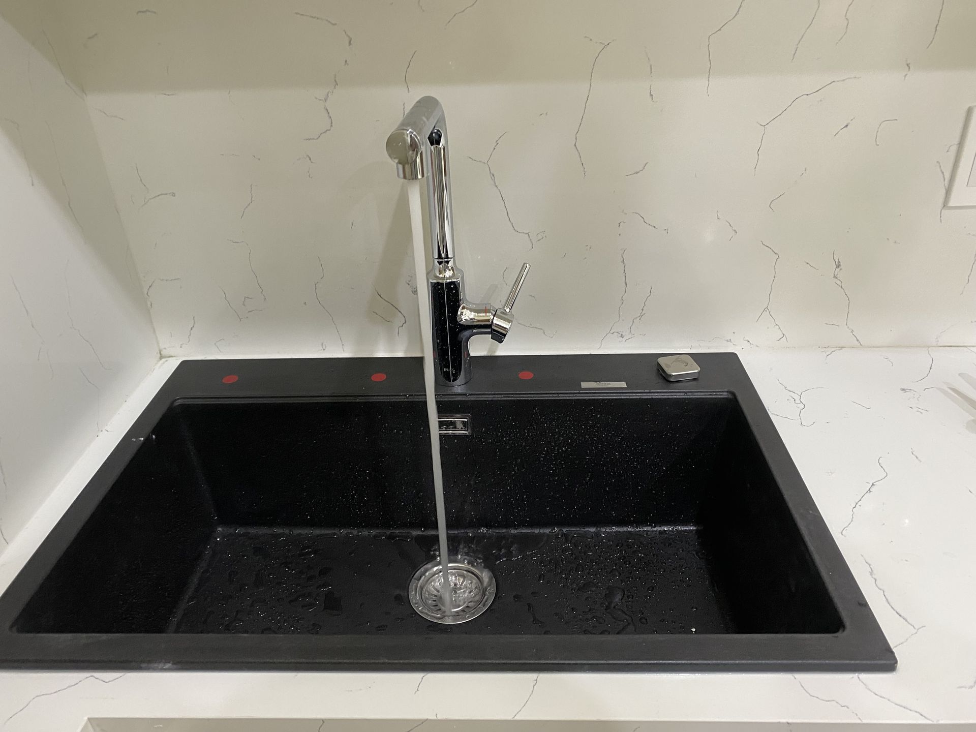 Đánh giá sản phẩm Chậu bếp Composite 1 ngăn K700 72x37cm GROHE 31652AP0