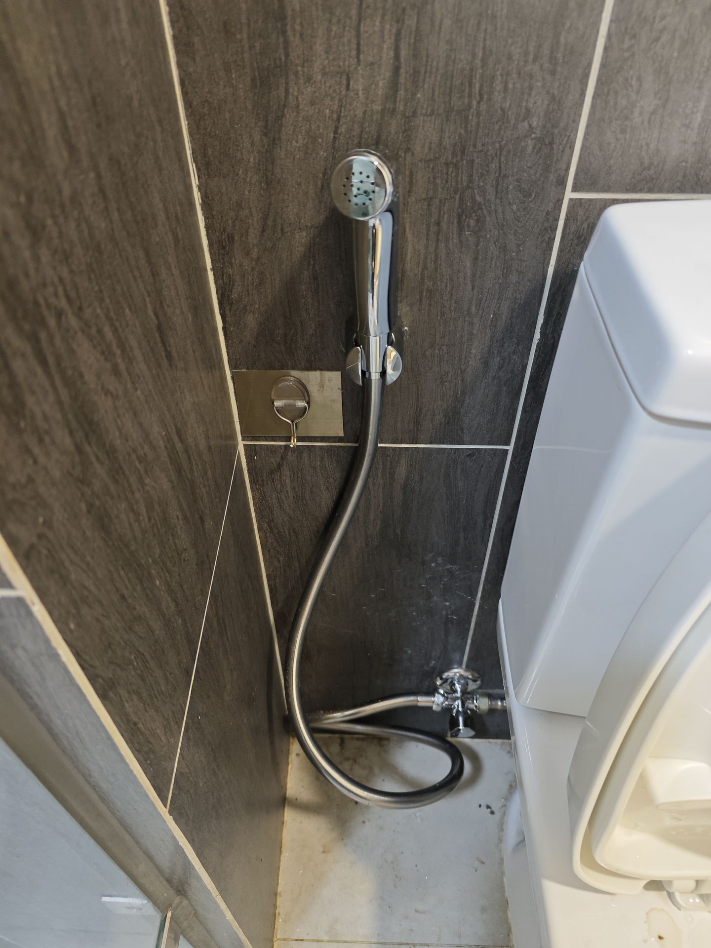 Đánh giá sản phẩm Vòi xịt vệ sinh INAX CFV-105MP (CFV105MP)