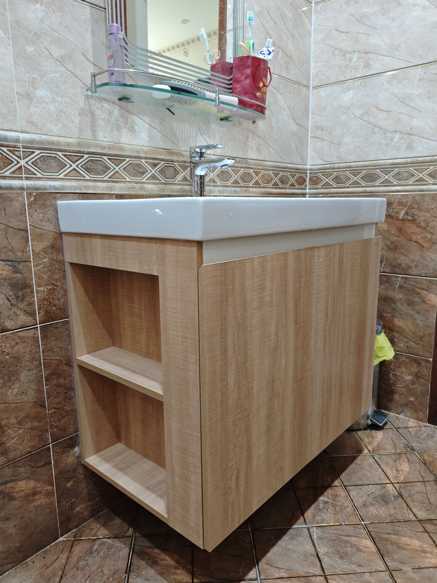 Đánh giá sản phẩm Bộ tủ chậu cabinet treo Caesar LF5358+EH15358CLW7V