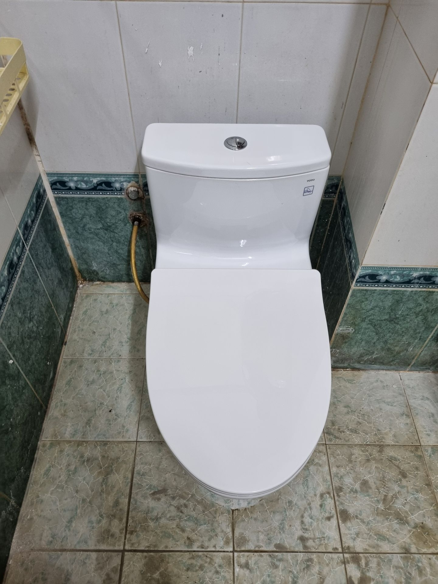 Đánh giá sản phẩm Bồn cầu 1 khối TOTO MS885DT8 nắp đóng êm TC600VS