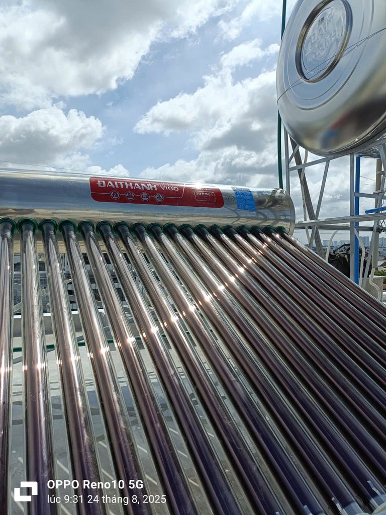 Đánh giá sản phẩm Máy nước nóng năng lượng mặt trời Đại Thành Vigo Inox 316 ống 70