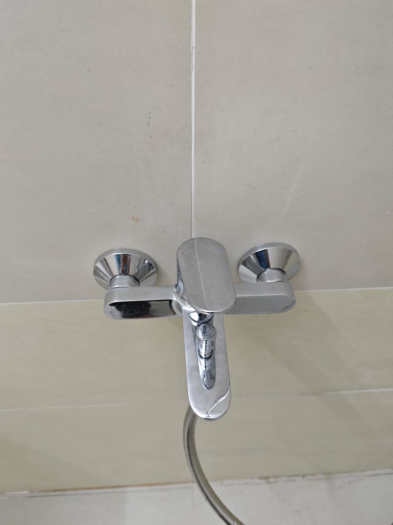 Đánh giá sản phẩm Bộ sen tắm nóng lạnh TOTO TBS04302V TBW02006A (3 chế độ)